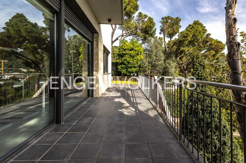Foto 4dd13637-b888-4452-a711-2eb946928c45. Casa amb calefacció aparcament piscina a Premià de Dalt