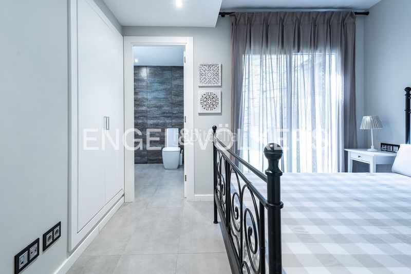 Foto 954e6691-3535-4d96-8309-86b80d860130. Casa amb calefacció aparcament piscina a Premià de Dalt