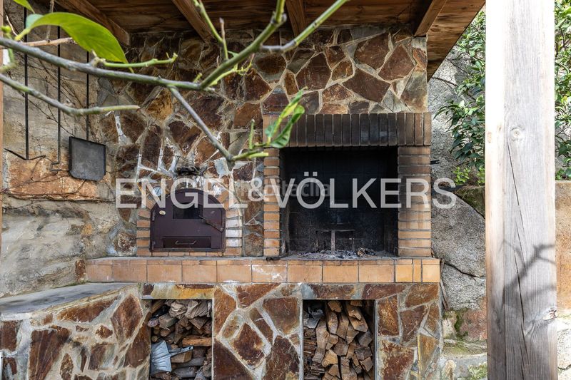 Foto a724bfaf-db44-428e-8d20-0f19d0092fc7. Casa amb calefacció aparcament piscina a Premià de Dalt