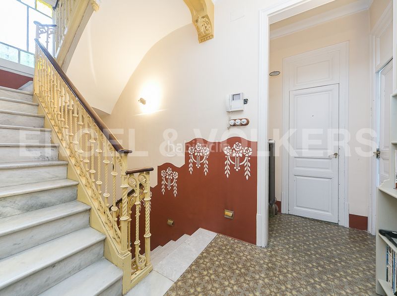 Foto 0175b5fc-5649-48b0-b676-ad347c11f16b. Casa amb calefacció aparcament piscina a Vallvidrera - Tibidabo - Les Planes Barcelona