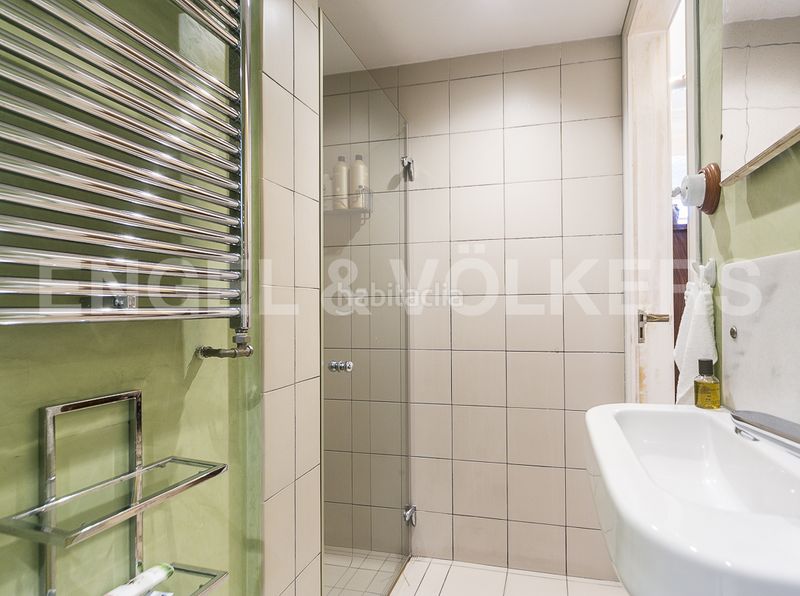 Foto 195d77f2-e94e-412e-92c0-b0e68d2ac9c1. Casa amb calefacció aparcament piscina a Vallvidrera - Tibidabo - Les Planes Barcelona