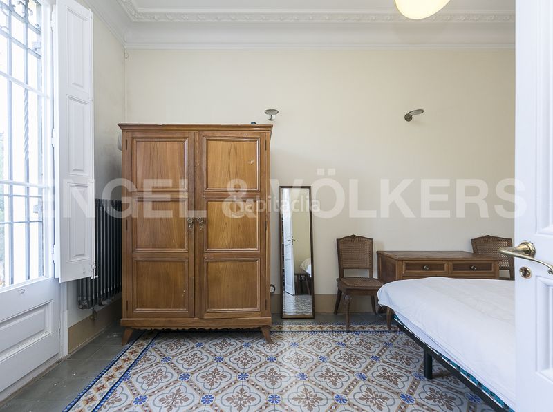 Foto 30482165-e00b-48ec-bf89-b657586c96aa. Casa amb calefacció aparcament piscina a Vallvidrera - Tibidabo - Les Planes Barcelona