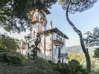 Casa a Vallvidrera - Tibidabo - Les Planes. Villa modernista en vallvidrera