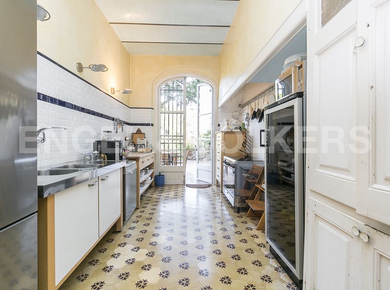 Foto 7afd8acd-5e84-4cf0-bc40-a6202d678341. Casa amb calefacció aparcament piscina a Vallvidrera - Tibidabo - Les Planes Barcelona