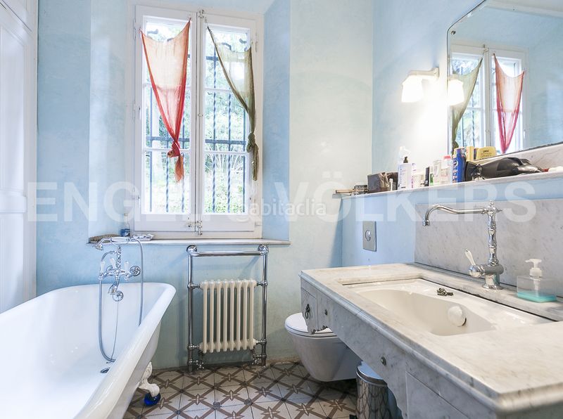 Foto d2b272b2-204e-4756-9a26-2b2468be459b. Casa amb calefacció aparcament piscina a Vallvidrera - Tibidabo - Les Planes Barcelona