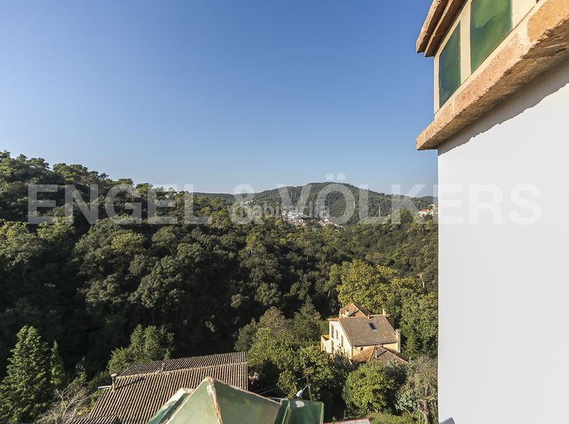 Foto e6a6d55f-ff75-4025-b9a8-4b639e4d74bb. Casa amb calefacció aparcament piscina a Vallvidrera - Tibidabo - Les Planes Barcelona