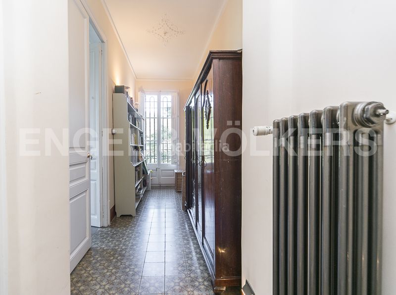 Foto f39f0ca3-6a77-4e80-b2c1-413e719cc2b0. Casa amb calefacció aparcament piscina a Vallvidrera - Tibidabo - Les Planes Barcelona