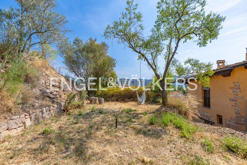 Foto 0a3864e5-0dcb-47a6-b3ca-fa2d3893fb3e. Casa amb calefacció a Cardona