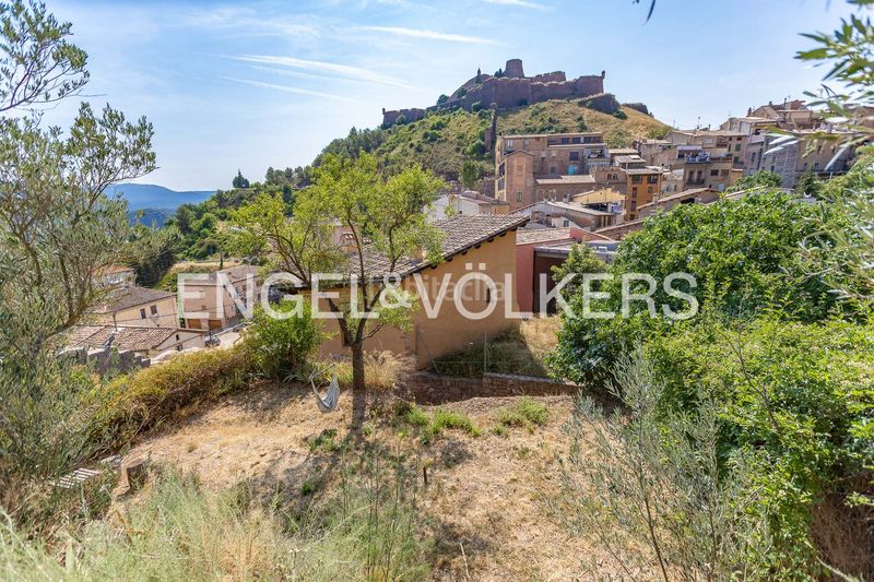 Foto 8cd38ea1-71a1-4e96-b982-1f9f088cb6b9. Casa amb calefacció a Cardona