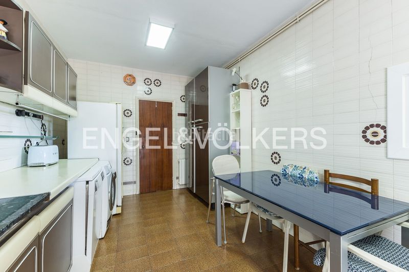 Foto 03e2e0d7-2675-42a4-a6a9-bf85f4bfa957. Casa amb calefacció piscina a Montmar Castelldefels