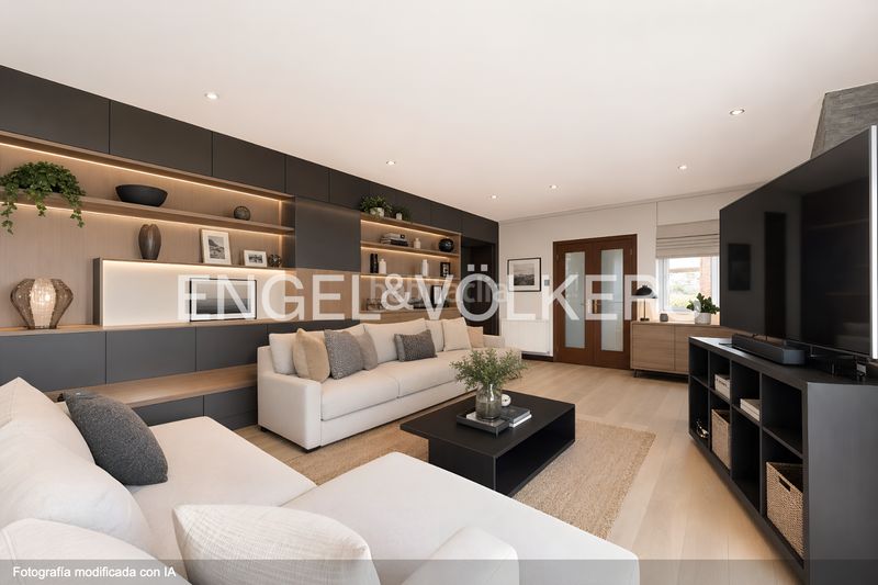 Foto 0baeb2d7-de9b-4ae3-b7e4-1a37fe7c9dce. Casa amb calefacció piscina a Montmar Castelldefels