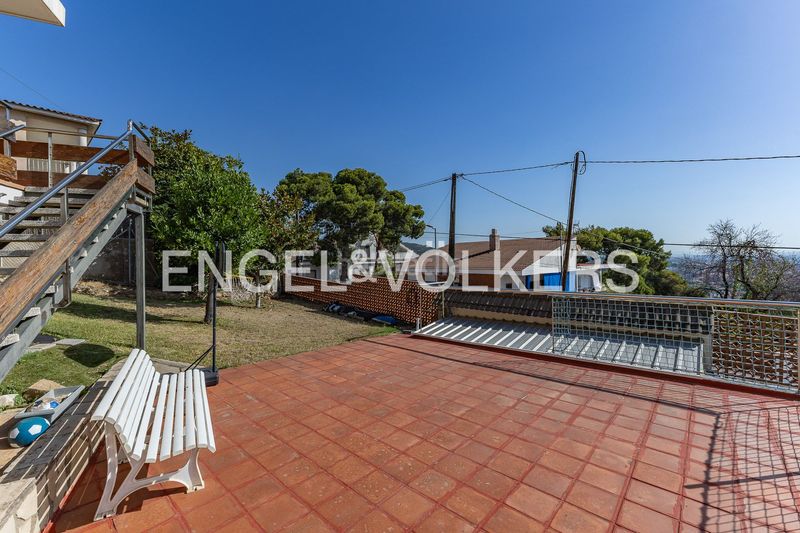 Foto 416567b3-4937-43da-a3c8-8c4ae1b85ec7. Casa amb calefacció piscina a Montmar Castelldefels