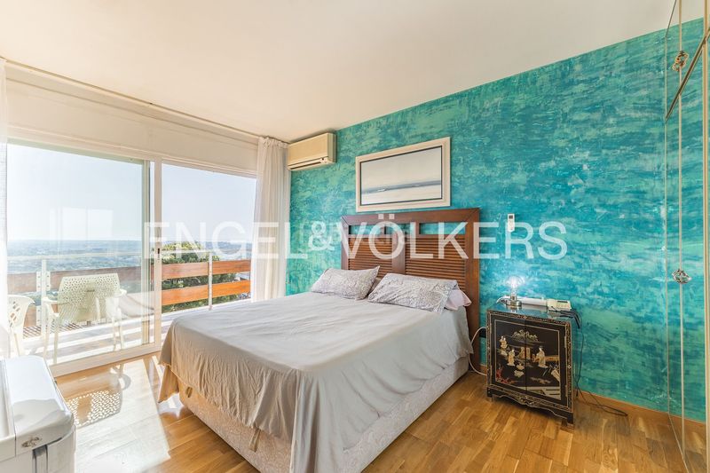 Foto a2ee5237-cad6-4c30-bd6d-b155589f8763. Casa amb calefacció piscina a Montmar Castelldefels