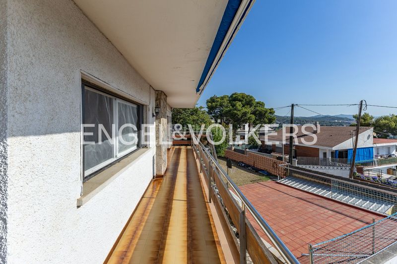 Foto a6cc746c-768d-4617-b357-c09f6db82dfd. Casa amb calefacció piscina a Montmar Castelldefels