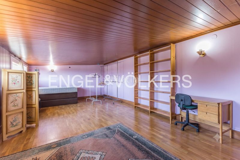 Foto b841d390-c043-42b3-a023-558fc702a483. Casa amb calefacció piscina a Montmar Castelldefels