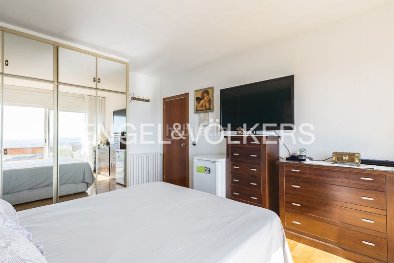 Foto c8f0e1bf-ebb1-474b-8811-418c564ac01c. Casa amb calefacció piscina a Montmar Castelldefels