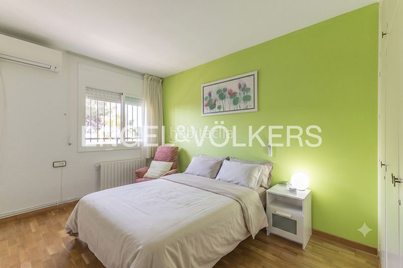 Foto f60b8a53-a900-4f3e-a9b7-a71b36c39f45. Casa amb calefacció piscina a Montmar Castelldefels