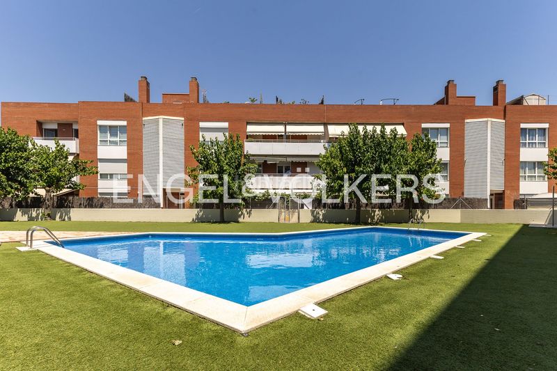 Foto 3e7f7cbf-eaa1-4a8b-a227-919a7e008da7. Dúplex amb calefacció aparcament piscina a Montgat
