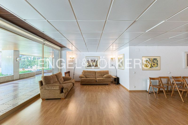 Foto 0e1fb463-896d-41d5-b0aa-65c9dd26c848. Pis amb calefacció aparcament piscina a Pedralbes Barcelona