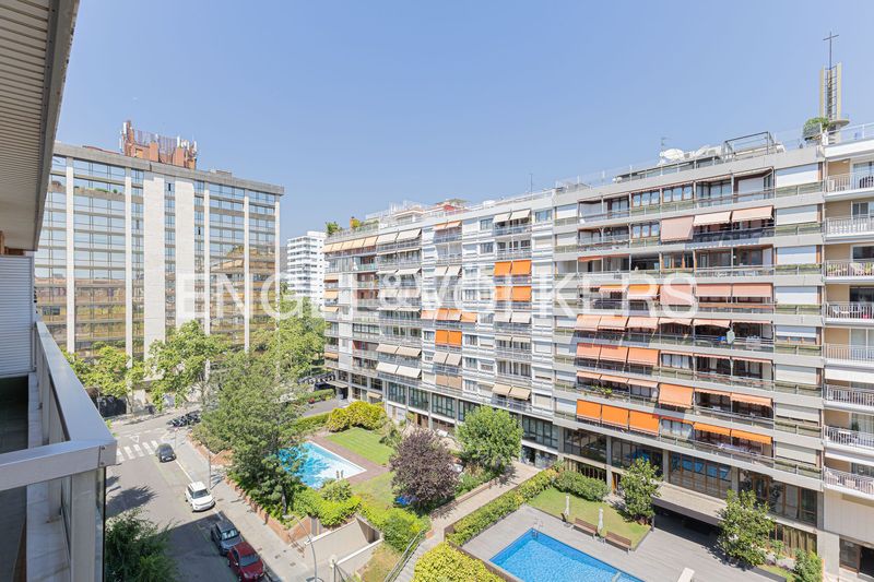 Foto 7c740045-5cce-4496-b813-cec76ce83e01. Pis amb calefacció aparcament piscina a Pedralbes Barcelona