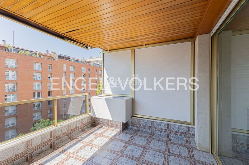 Foto 80216f66-7959-410c-9c78-ea45cc823fb2. Pis amb calefacció aparcament piscina a Pedralbes Barcelona