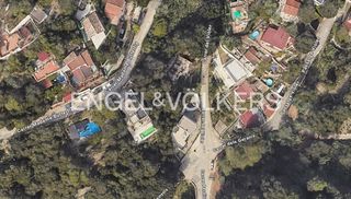 Terreno residenziale in Vallvidrera - Tibidabo - Les Planes. Parcela edificable en vallvidrera lista para construir
