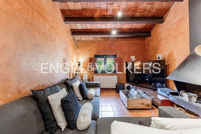 Foto f113cdbd-dfdf-499c-8354-062296445f12. Casa amb calefacció a Subirats