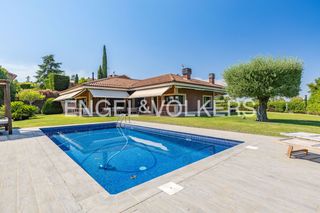 Casa in Bellaterra. Exclusiva vivienda unifamiliar en venta
