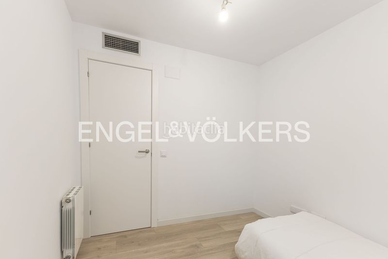Foto 65a703c2-4721-4b2c-8095-35c1dbfcccf6. Dúplex amb calefacció aparcament piscina a Putget - Farró Barcelona