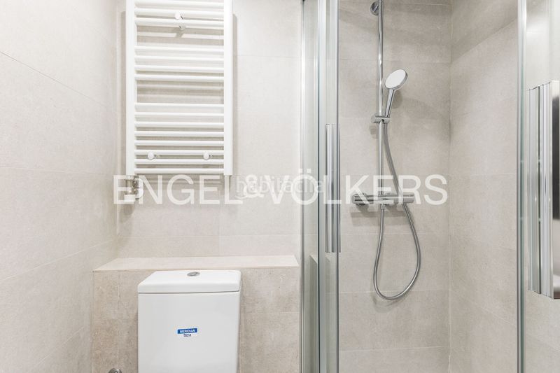 Foto b1ee7eac-a22f-4ae4-92bf-701259f2985b. Dúplex amb calefacció aparcament piscina a Putget - Farró Barcelona