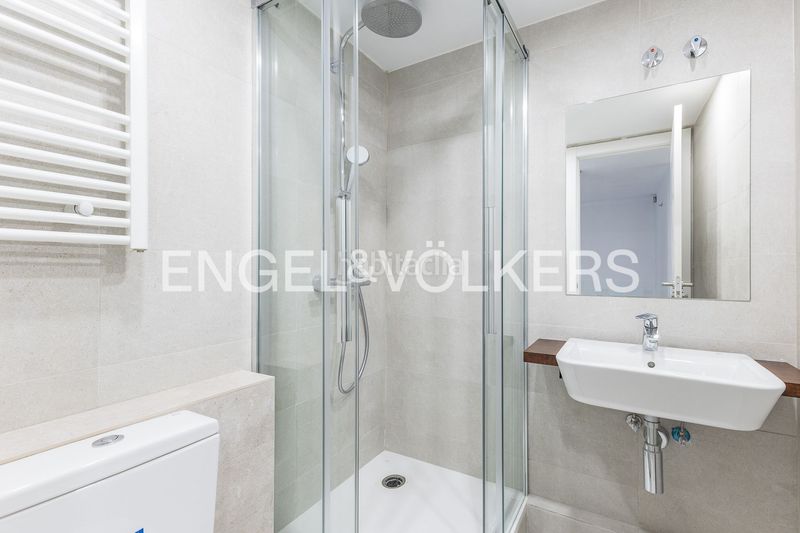 Foto c5a26b9a-0aa7-4da9-b6a8-7be35d878175. Dúplex amb calefacció aparcament piscina a Putget - Farró Barcelona