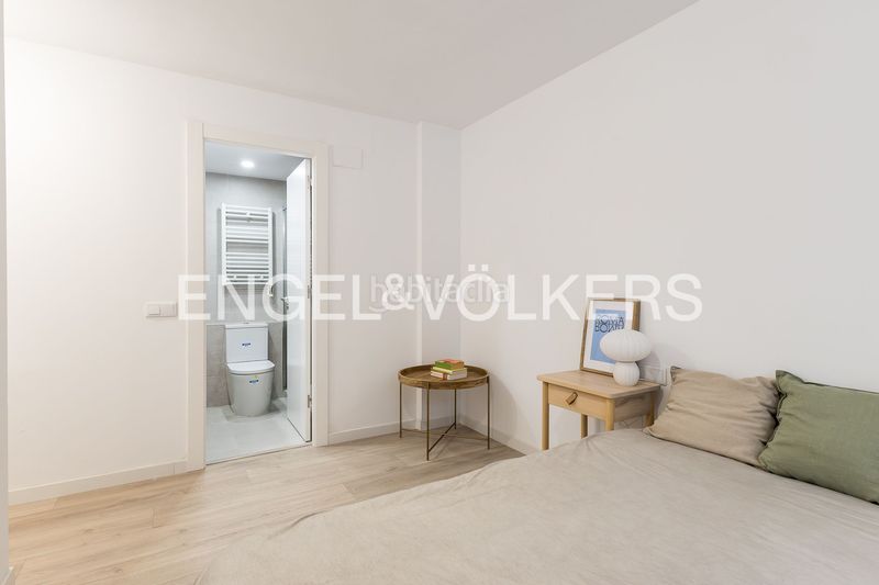 Foto d85f18f9-08ad-416e-9c67-d00c9f8072fd. Dúplex amb calefacció aparcament piscina a Putget - Farró Barcelona