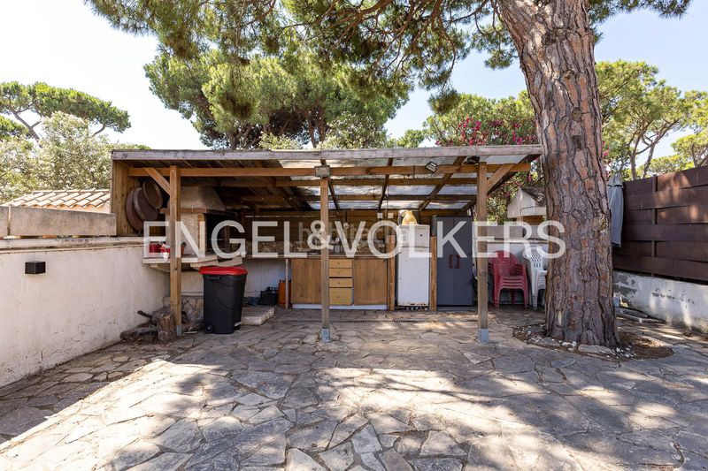 Foto 0a69fd14-2e60-4322-8aa5-526ea8b0ea7b. Casa amb calefacció aparcament piscina a Gava Mar Gavà