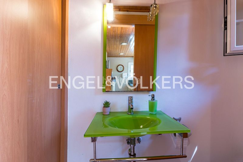 Foto 2175d2bd-d7b2-4ff1-a78b-07c9b1449763. Casa amb calefacció aparcament piscina a Gava Mar Gavà