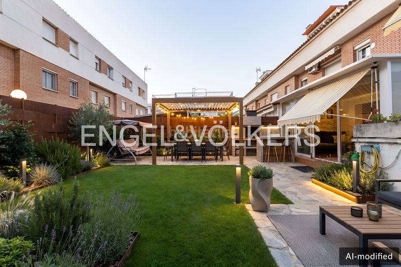 Foto a0d7441f-921b-4aff-8e45-a5fb01e0992b. Casa amb calefacció aparcament piscina a Gava Mar Gavà
