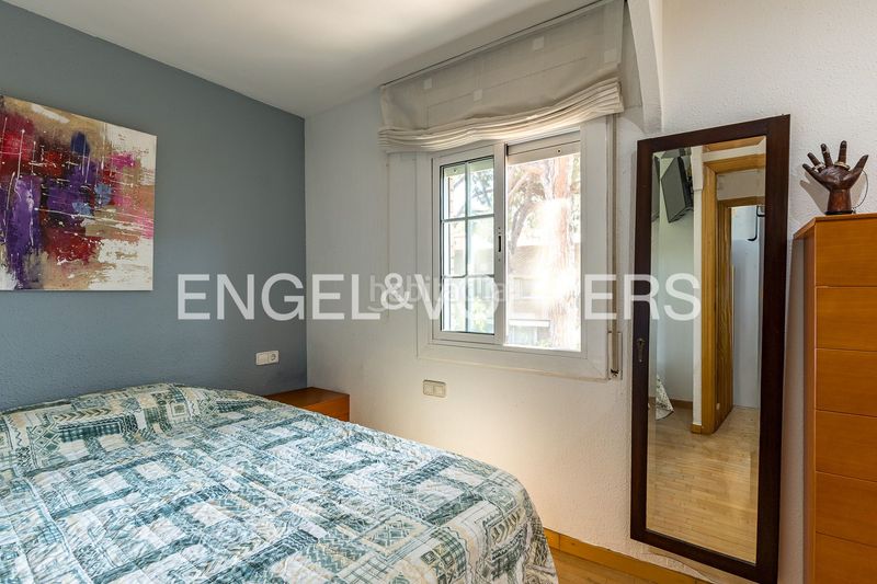 Foto b0d5f9eb-97bc-4cd0-aa3c-069678c5e8b6. Casa amb calefacció aparcament piscina a Gava Mar Gavà