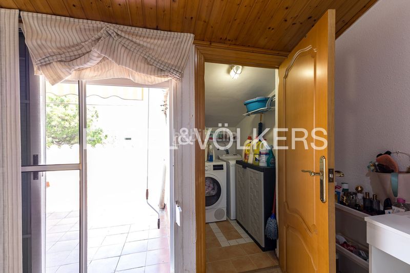 Foto c1b03a65-2aa6-4451-ad73-8d2c899fb5d0. Casa amb calefacció aparcament piscina a Gava Mar Gavà
