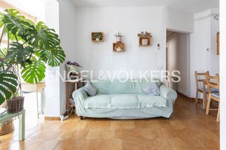 Appartement à Malgrat de Mar. Piso con loft independiente a pocos pasos de la playa