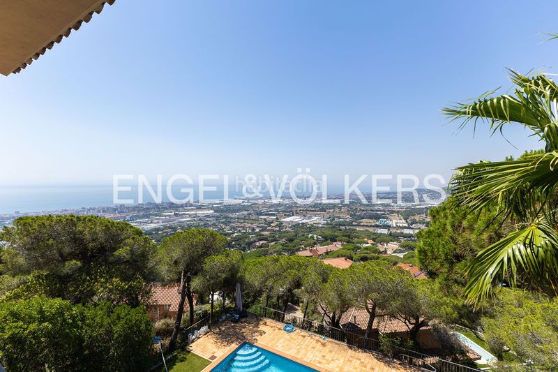 Foto e5b38e42-8d83-4b5c-8d56-65120cb1ed84. Casa amb calefacció aparcament a Cabrils