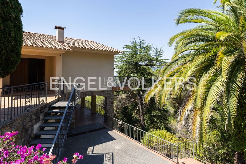 Foto fb61385e-7418-4a43-a5a4-33d019811fd5. Casa amb calefacció aparcament a Cabrils
