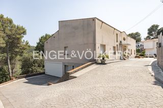 Casa a Urbanitzacions. Exclusiva casa en argentona