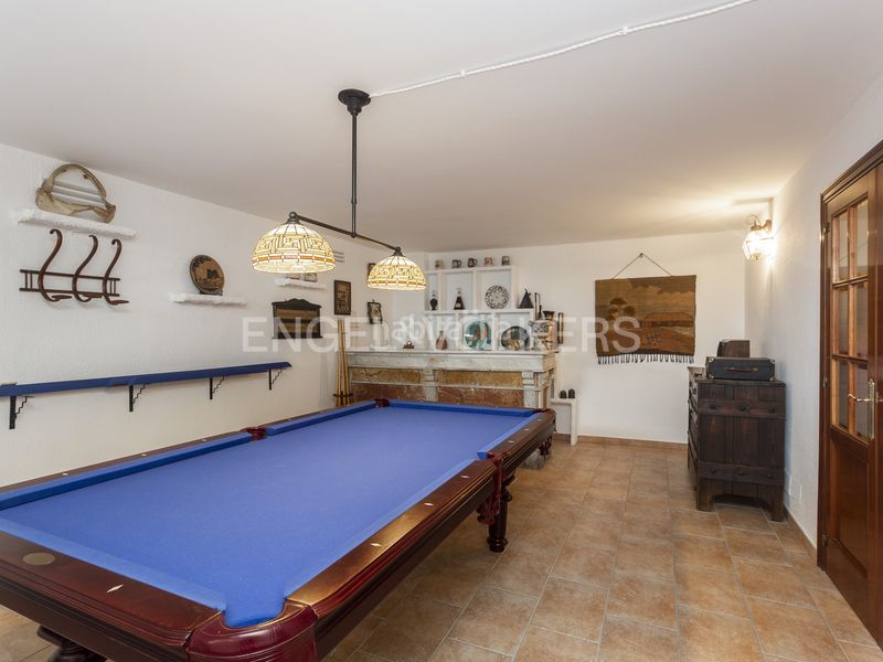 Foto 46451f84-f857-43e1-9df9-62644ff81c12. Casa amb calefacció aparcament piscina a Pallejà