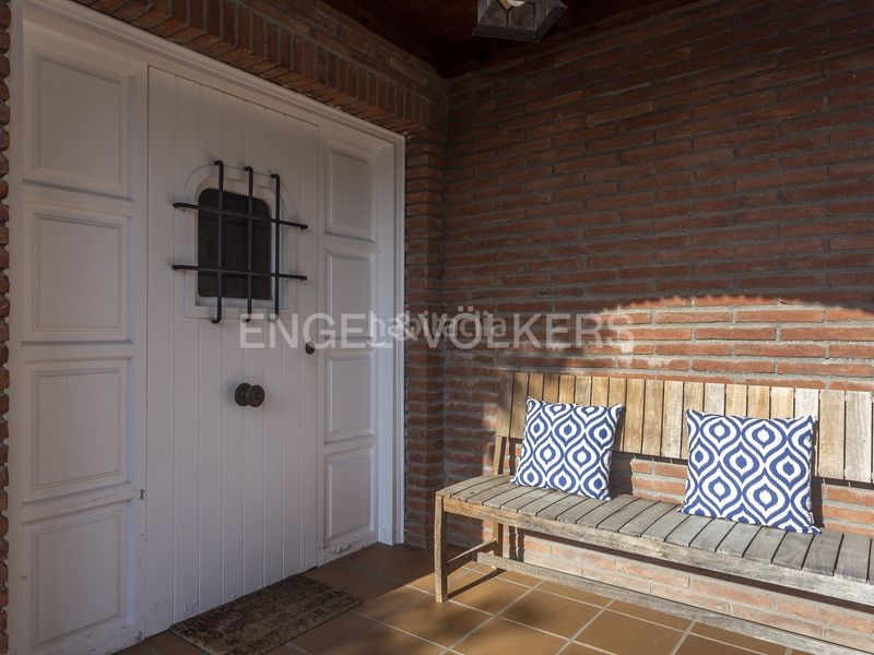Foto a0b33a11-e73c-4536-81f8-7881c371b883. Casa amb calefacció aparcament piscina a Pallejà