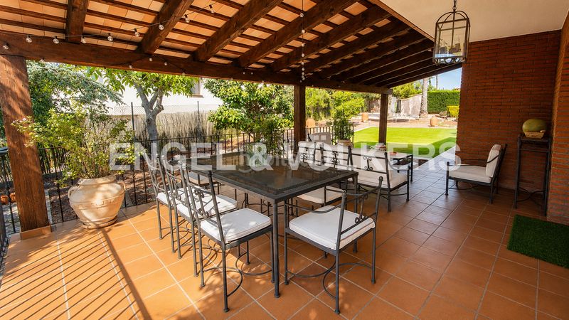 Foto edcb4c18-5910-46e4-af79-9a2ce103fd5e. Casa amb calefacció aparcament piscina a Pallejà