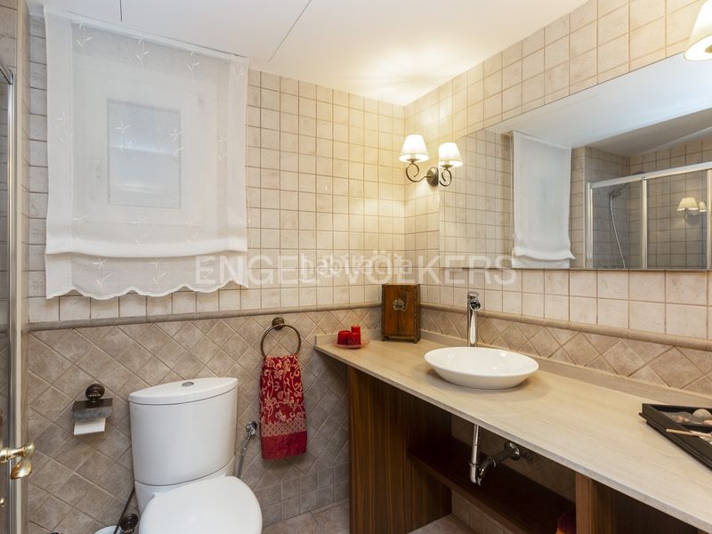 Foto fa74cc09-94f8-4f9c-83fb-4d617aa9e834. Casa amb calefacció aparcament piscina a Pallejà