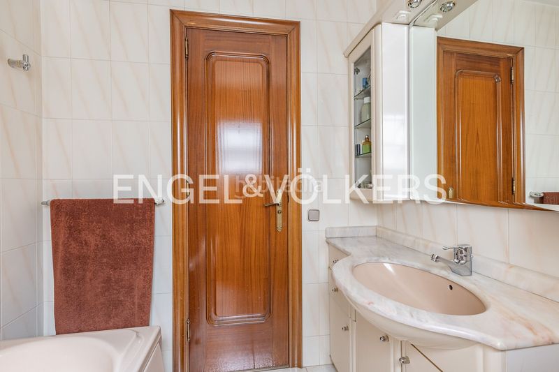Foto a7b20dcd-fa91-4d4e-9008-0619b287b4c3. Àtic amb calefacció aparcament a Catalunya - Fontetes Cerdanyola del Vallès