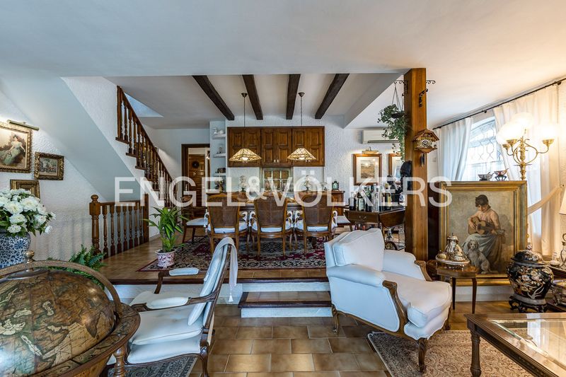 Foto efe83d61-df7b-4dbb-8b70-eaad3ce37317. Casa fantastica casa en urbanización exclusiva en Calafell