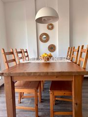 Affitto Appartamento in Can Girona - Terramar - Vinyet. Descubra el lujo en sitges apartamento impecable con terraza, pi