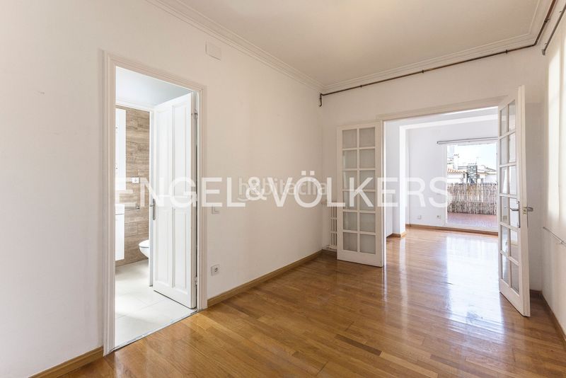 Foto 4a7e676c-9cf2-4e41-84fe-e2c4ae80a645. Pis amb calefacció a Sant Gervasi - Bonanova Barcelona