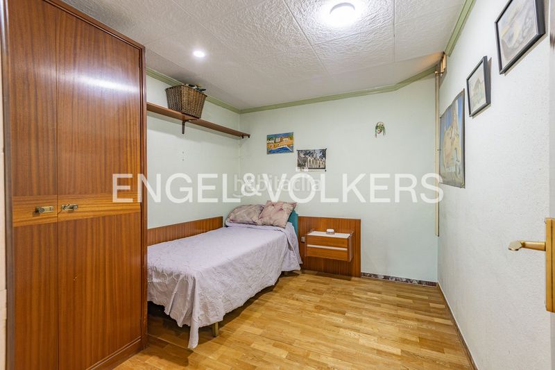 Foto 484fea4c-1809-4528-9211-d300c6860d93. Casa adossada amb calefacció aparcament a Segle XX Terrassa